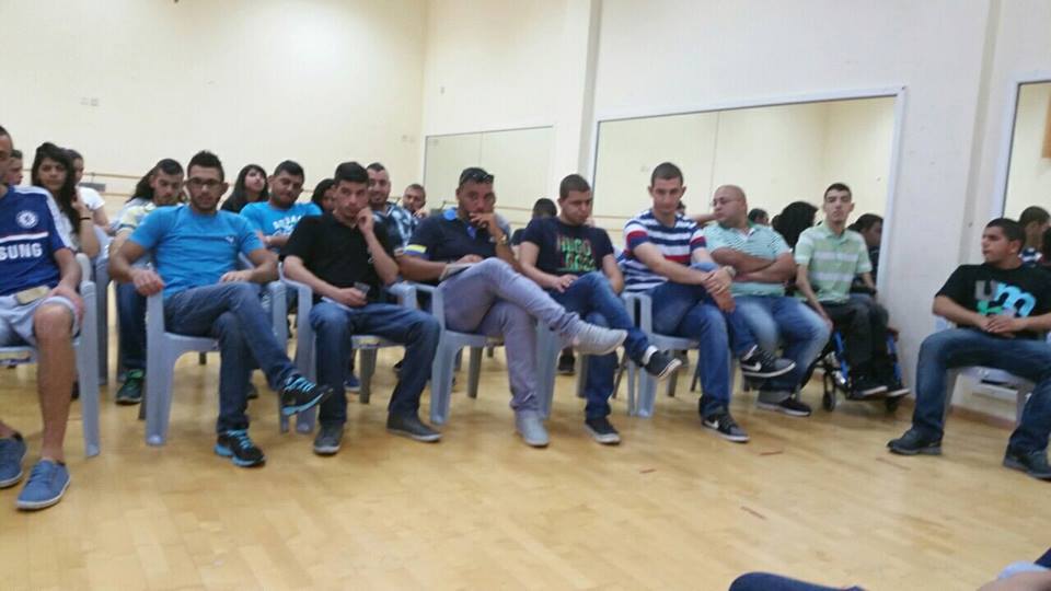 ندوة لمناهضة الخدمة المدنية في دير حنا